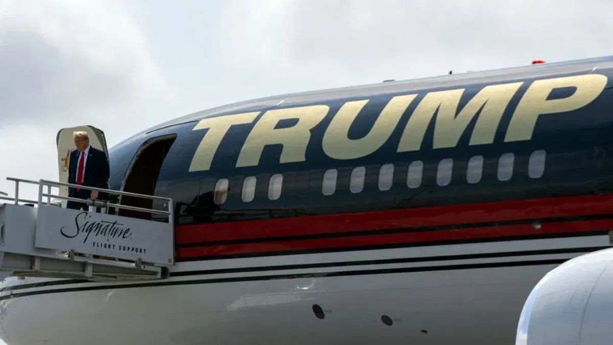 A Technical Problem Was Detected In Trump's Plane