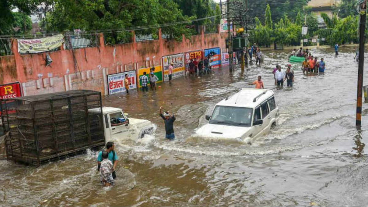 Situation Is Bad Due To Floods In 15 Districts Of Uttar Pradesh